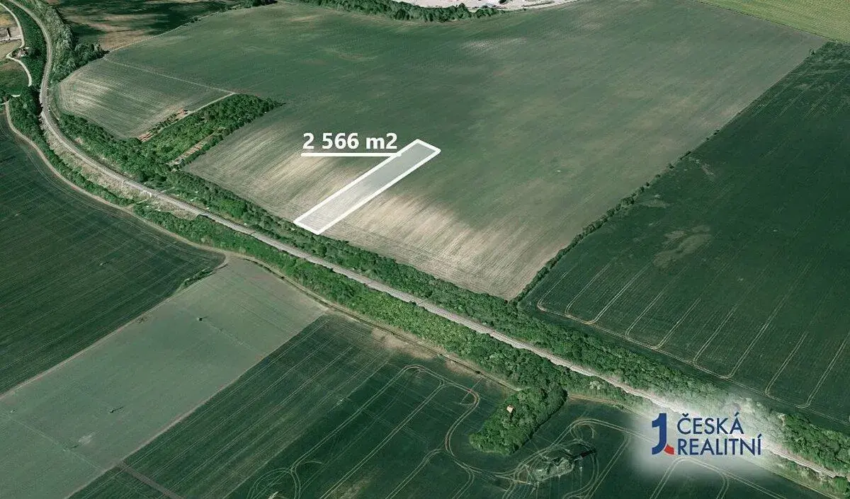 Pole 2 566 m², Podíl 33 % o výměře 855 m²