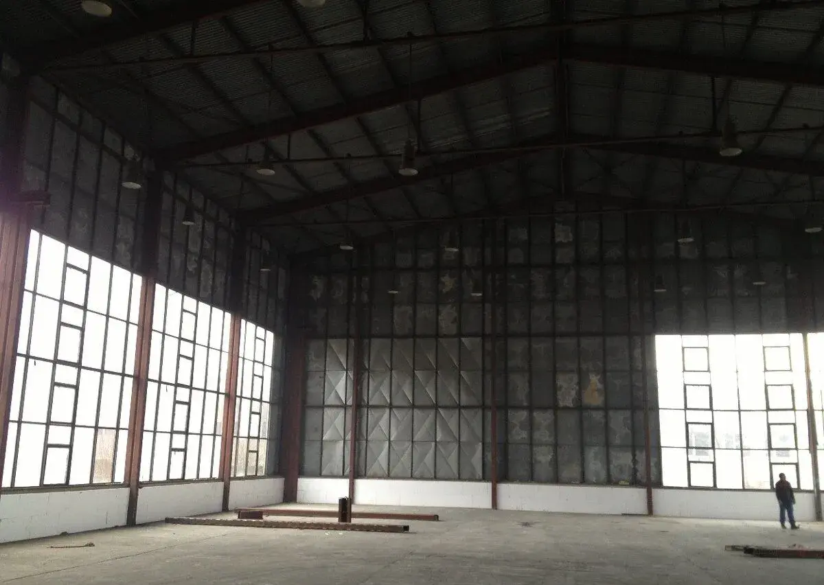 Hala 1440m2 Ústí nad Labem 60 x 24 x 10 m( 80 Kč / m2 měsíc)