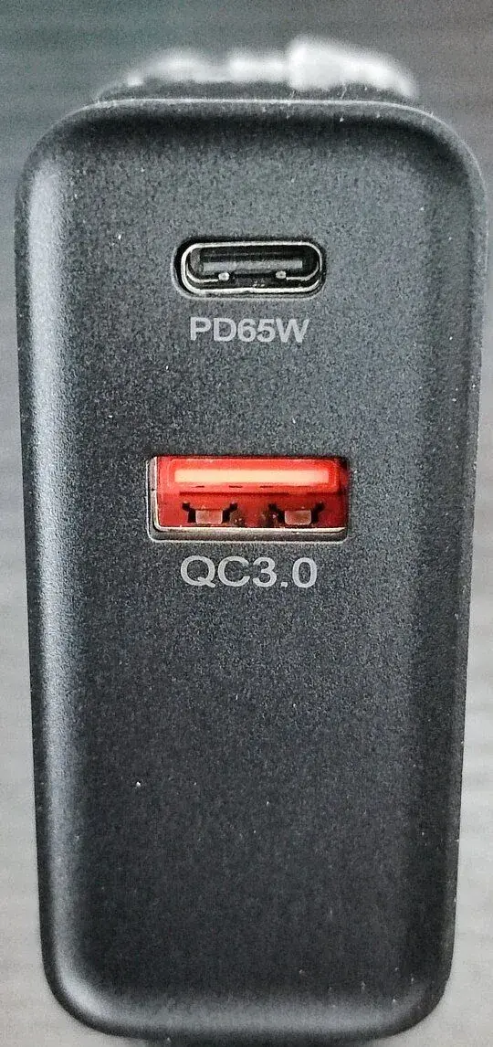 Vysoce výkonná USB nabíječka 65W, QC3, PD3, PPS