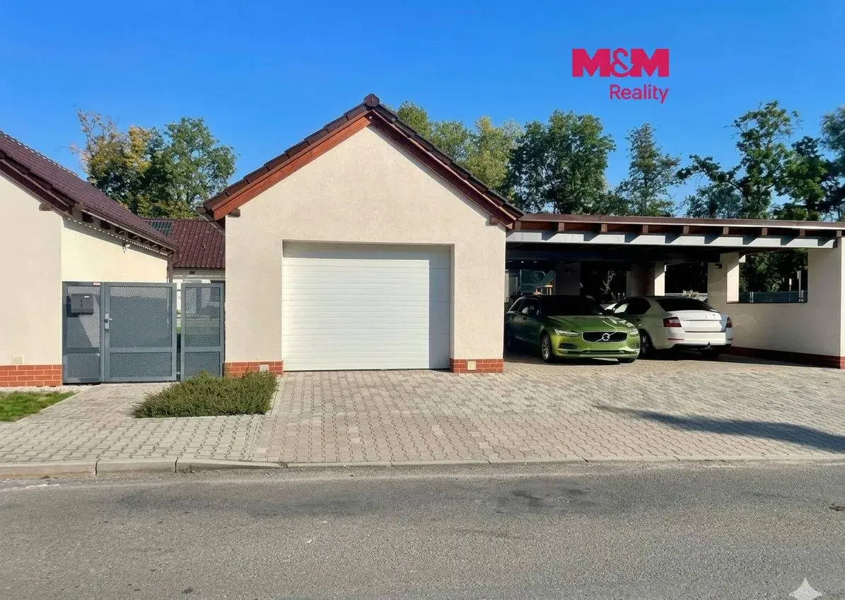 Pronájem garáže, 29 m², Hradec Králové - Svinary