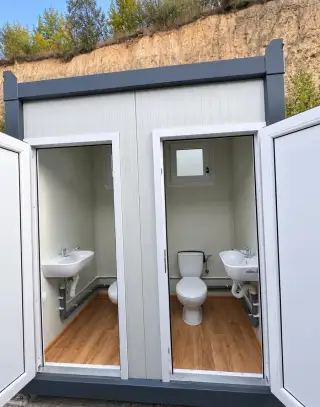 Sanitární kontejnery WC/sprcha nebo WC 2 kabiny Ihned odběr