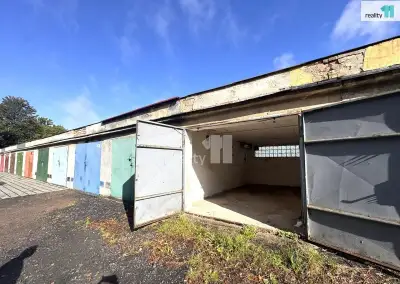 Pronájem zděné řadové garáže, 20 m2, Šluknov