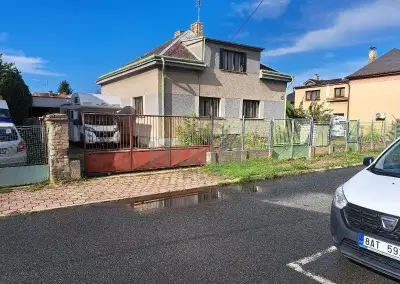 Prodej rodinného domu 240 m², na pozemku 1199 m², Praha - Ho