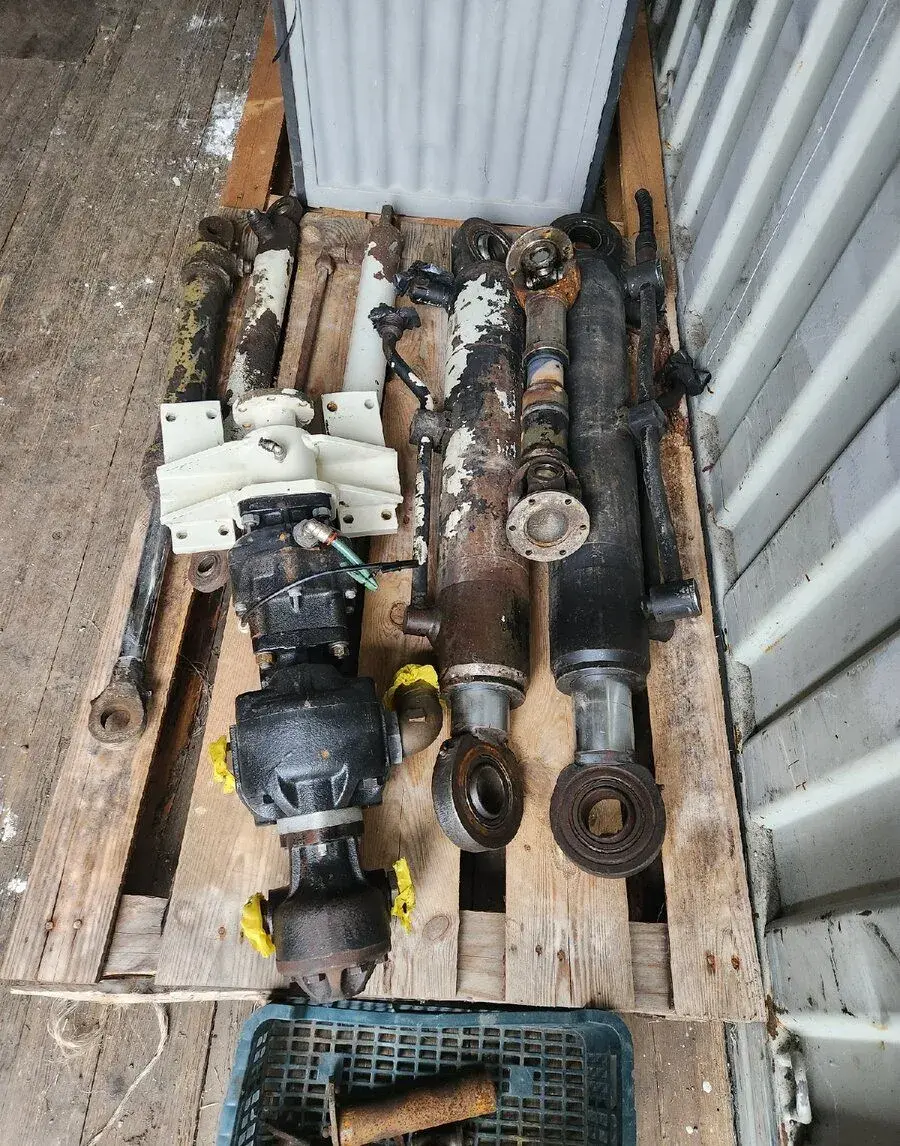 Hydraulické čerpadlo + pístnice