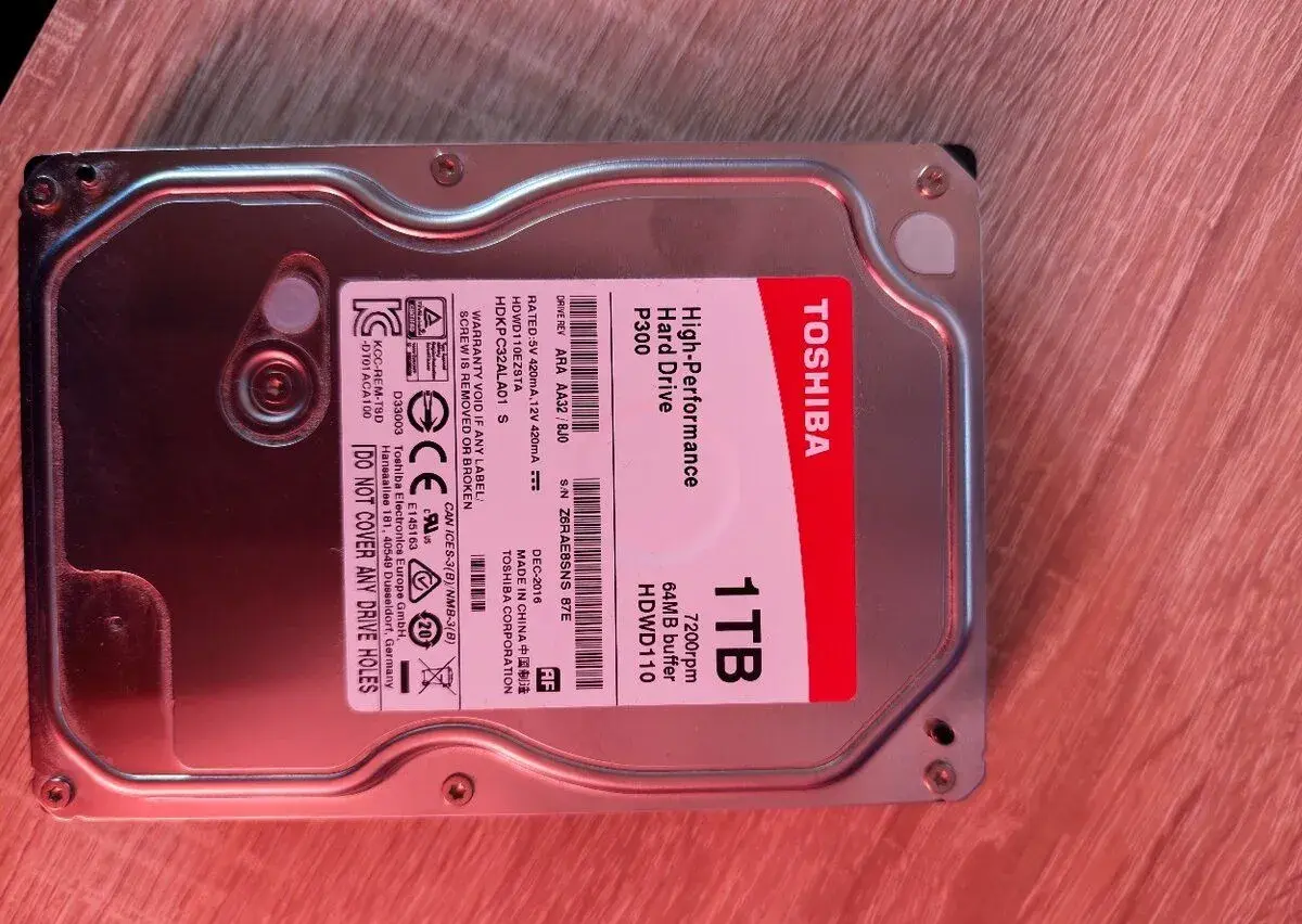 Pevný disk Toshiba P300 1TB (3.5" HDD 7200ot.)
