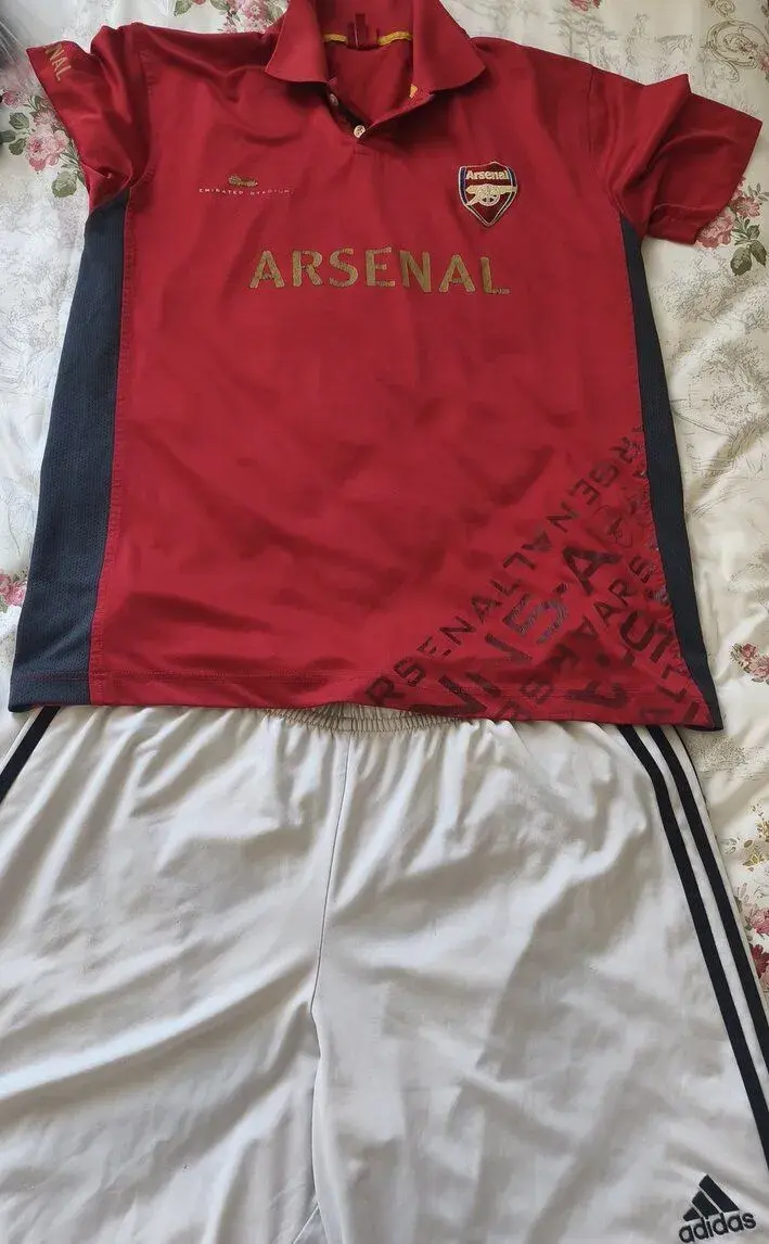 Triko Arsenal + trenýrky Adidas