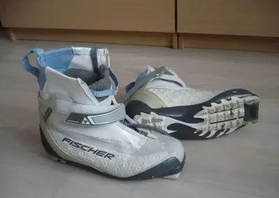 Boty na běžky Fischer velikost 40 upínání NNN