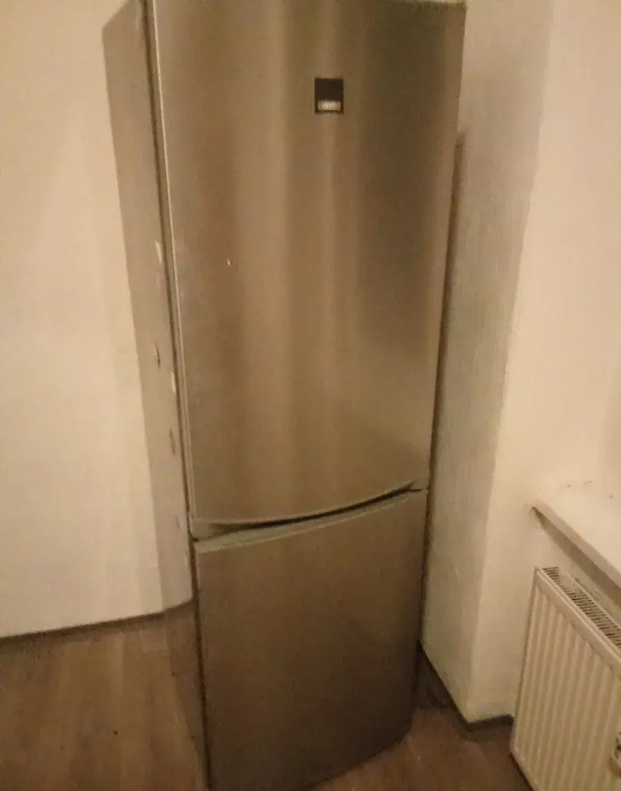 Lednice Zanussi viz foto cena 500