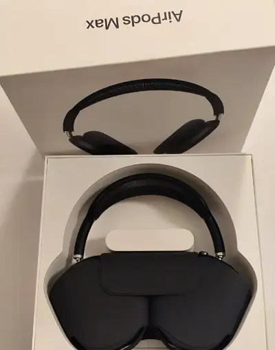 Rozbalené Apple AirPods Max 2 - temně inkoustové