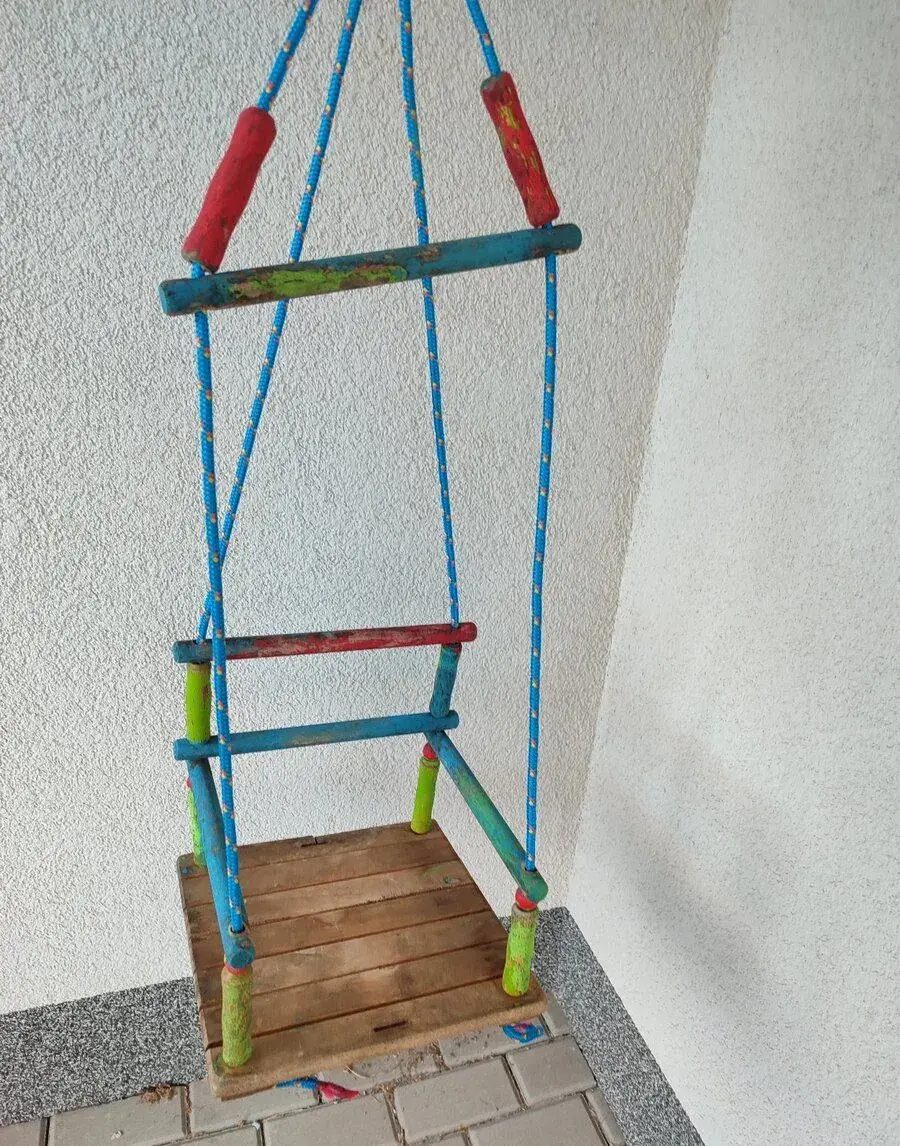 Dětská houpačka