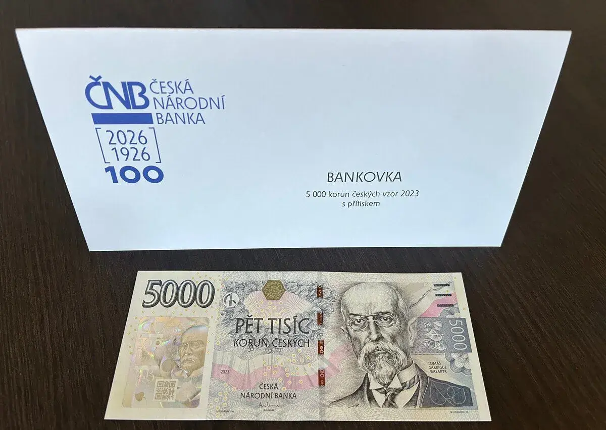 Bankovka 5000 kč s palindromem 6116 na konci