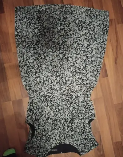 Šaty vel. M / L vel. 40/38
