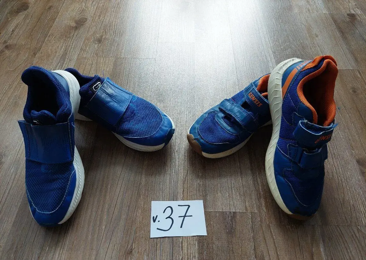 Dětské tenisky 39, sálové 37, crocs v. 37, 38