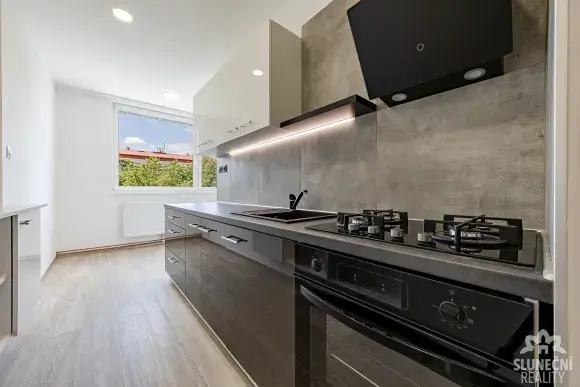 Pronájem bytu 2+1, 54 m², Uherské Hradiště - Jarošov, Louky