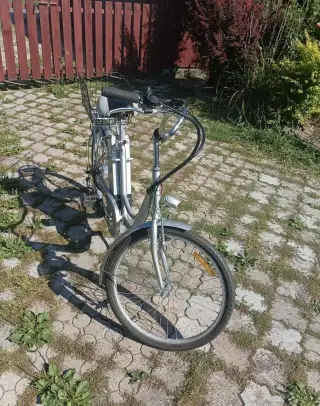 Elektrické kolo městské elektrokolo