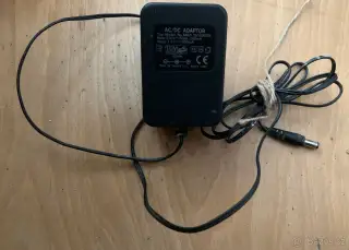 Silťový adapter 7,5v 1000mA