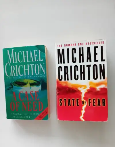 2x Michael Crichton
