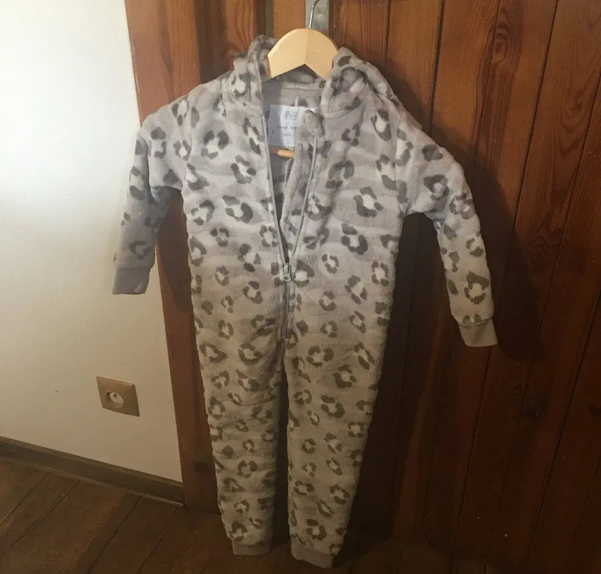 Plysovy overal pyzama F&F vel. 110cm