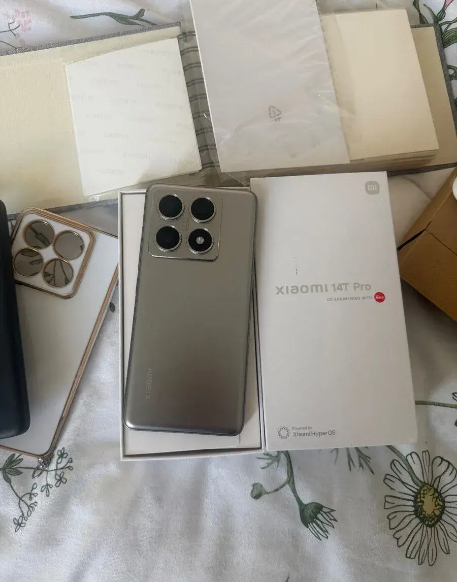 Xiaomi 14T pro Titan gray