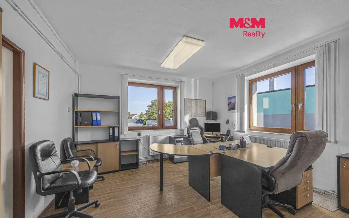 Pronájem výrobního objektu, 145 m², Hradec Králové