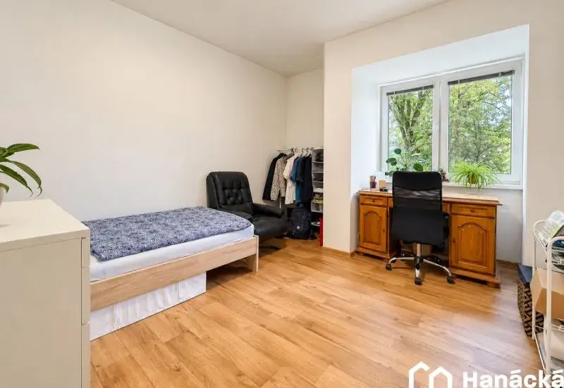 Pronájem pokoje ve sdíleném bytě 3+1, ul. Na.