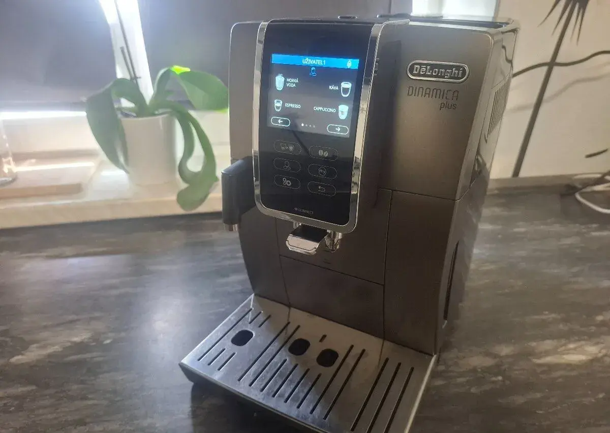 Kávovar DeLobghi Dinamica Plus