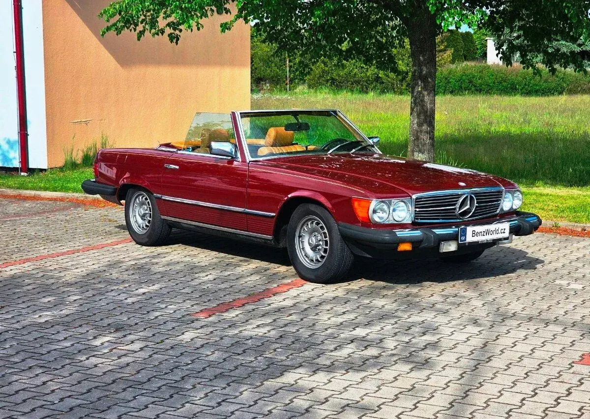 Mercedes-Benz R107 – 1981