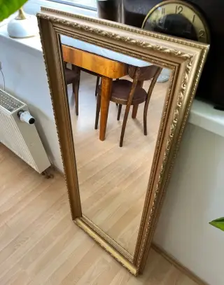 Zlaté vintage zrcadlo