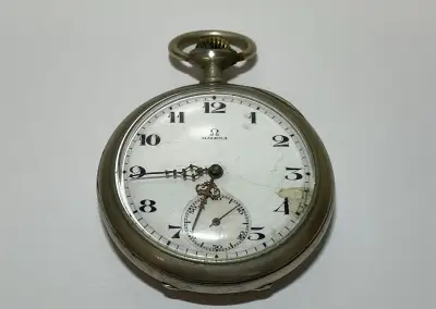 staré kapesní hodinky Omega funkční