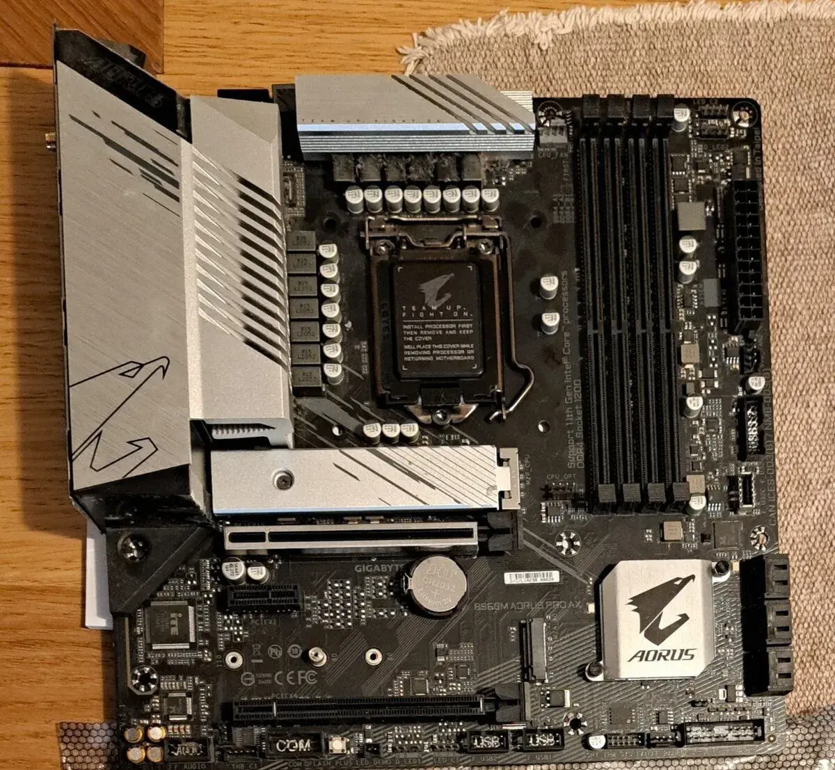 P: Gigabyte B560M AORUS PRO AX