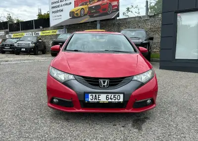 Honda Civic – 2012, 211 000 km