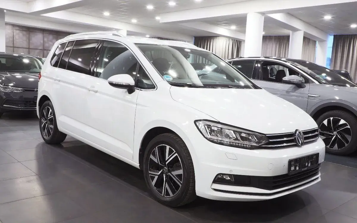 Volkswagen Touran – 2022, 156 235 km