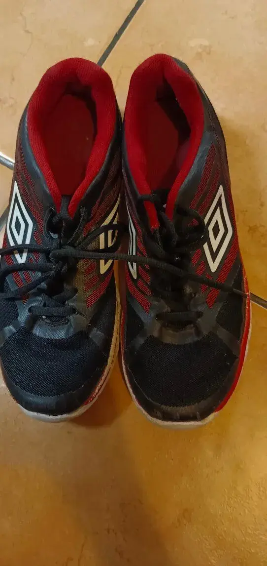Botasky Zn.Umbro vel.37,5