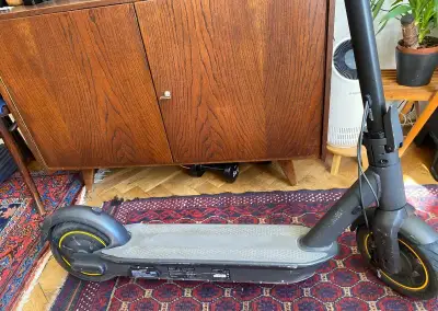 Koloběžka Ninebot Seqway Max G30