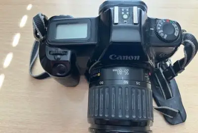 Canon EOS 1000