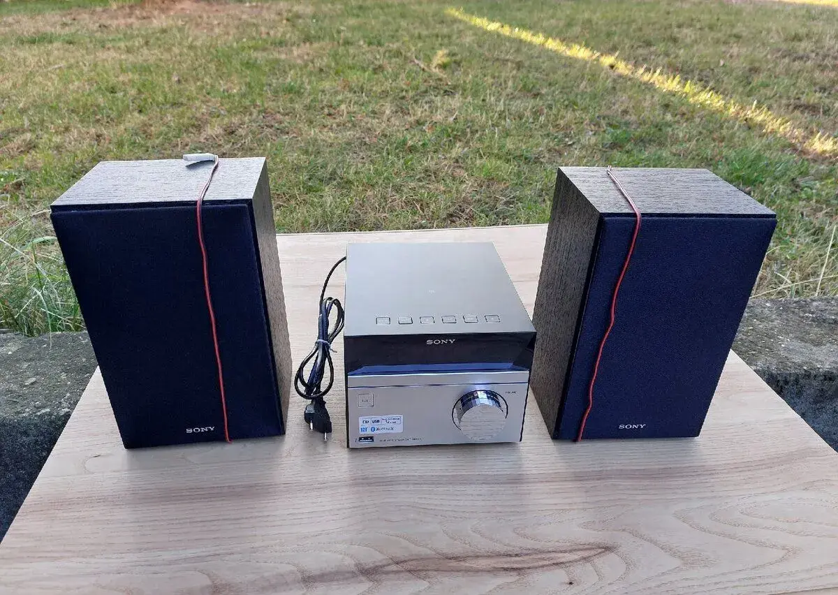Mikrosystém Sony CMT-SBT20