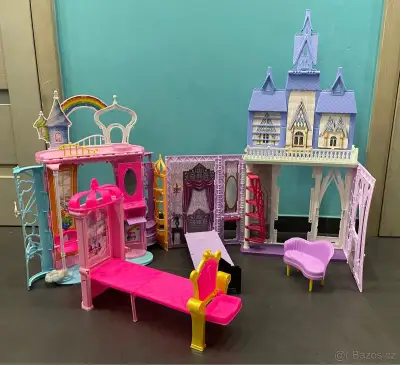 Barbie domečky