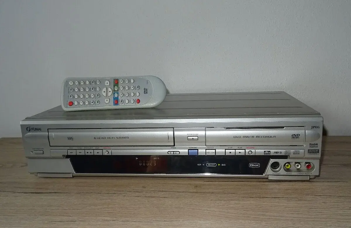 DVD+VHS rekordér FUNAI - kopíruje VHS na DVD - COMBO