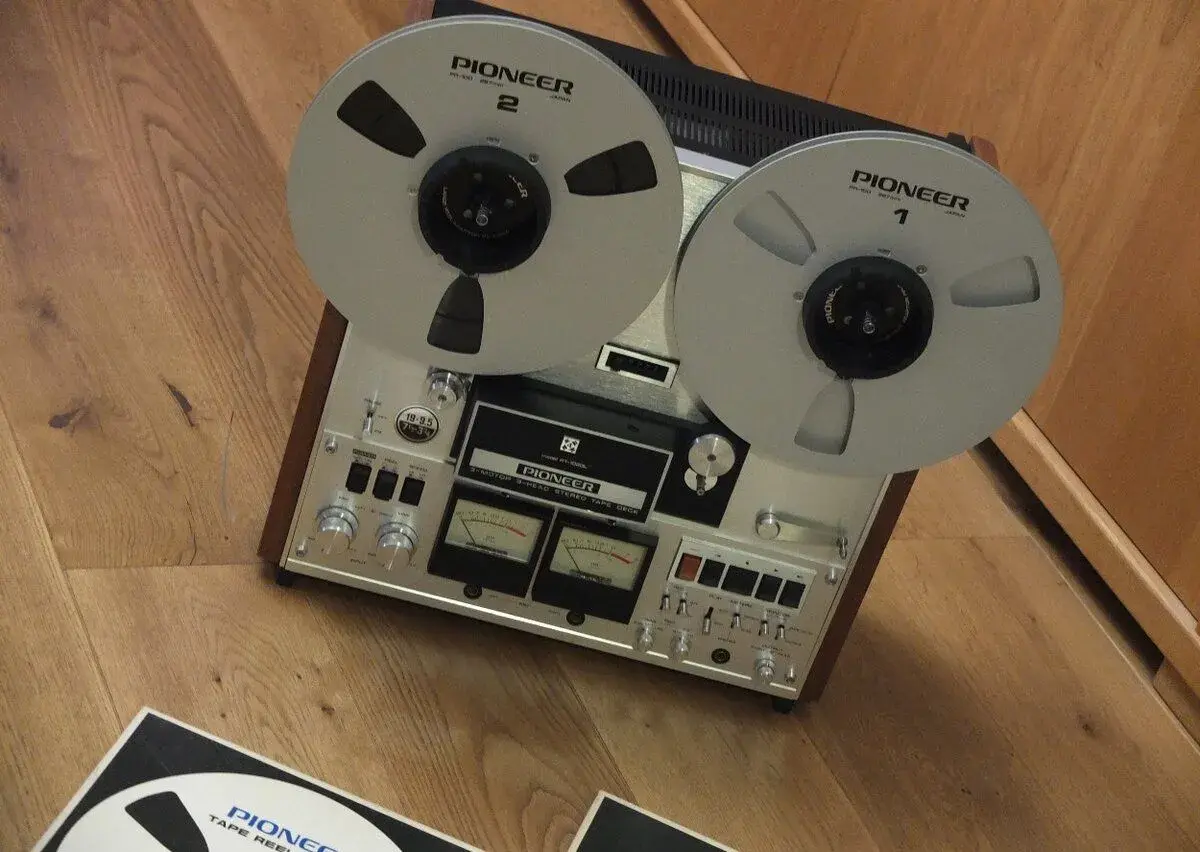 PIONEER RT-1020L-Stereo Tape Deck (1974-77)