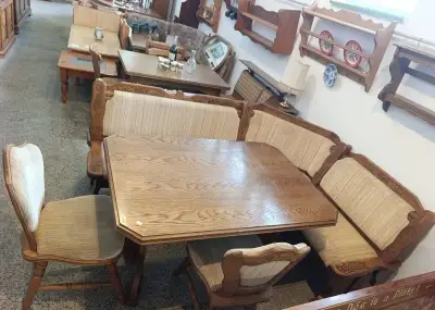 Rustikální jídelní rohový set, vyřezávané detaily