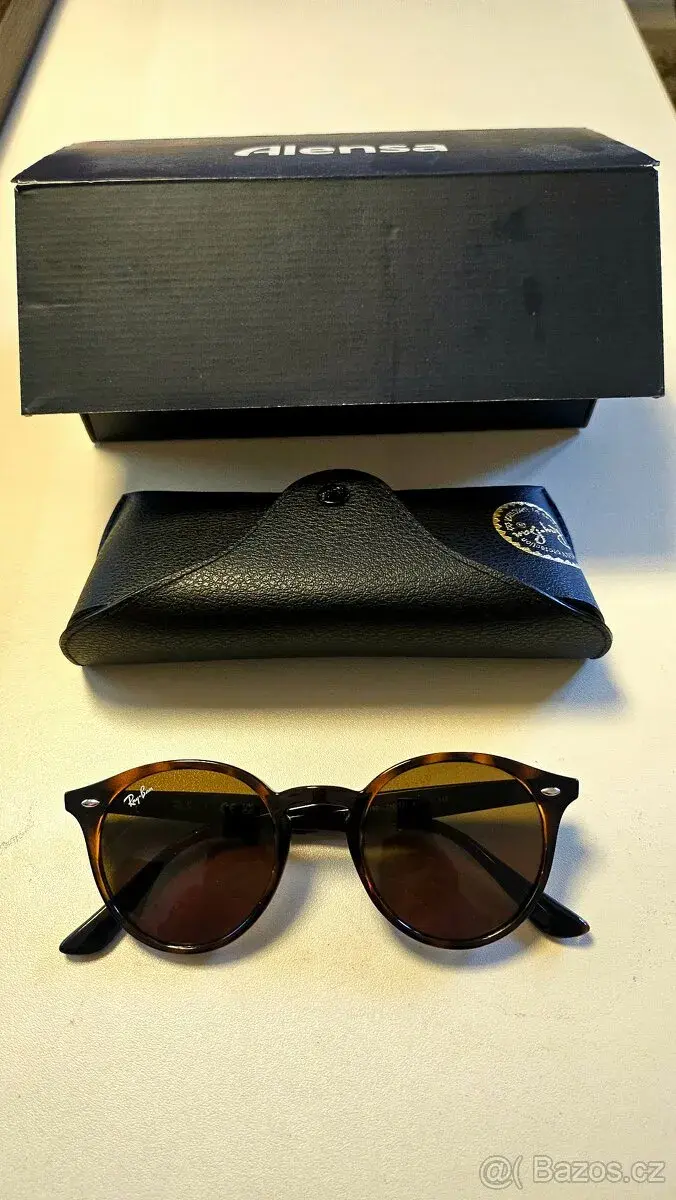 Nové sluneční brýle Ray-Ban RB2180 (Nevhodný dárek)