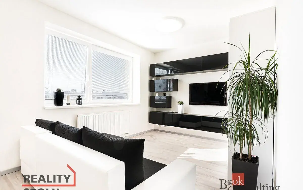Pronájem, byty/1+kk, 33 m2, Žabí 1033/2, Žebětín, 64100 Brno