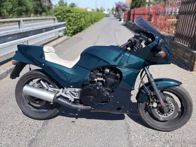 Gpz 900 top gun