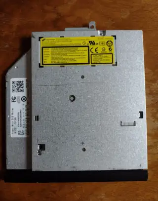 Slim DVD RW - vypalovačka