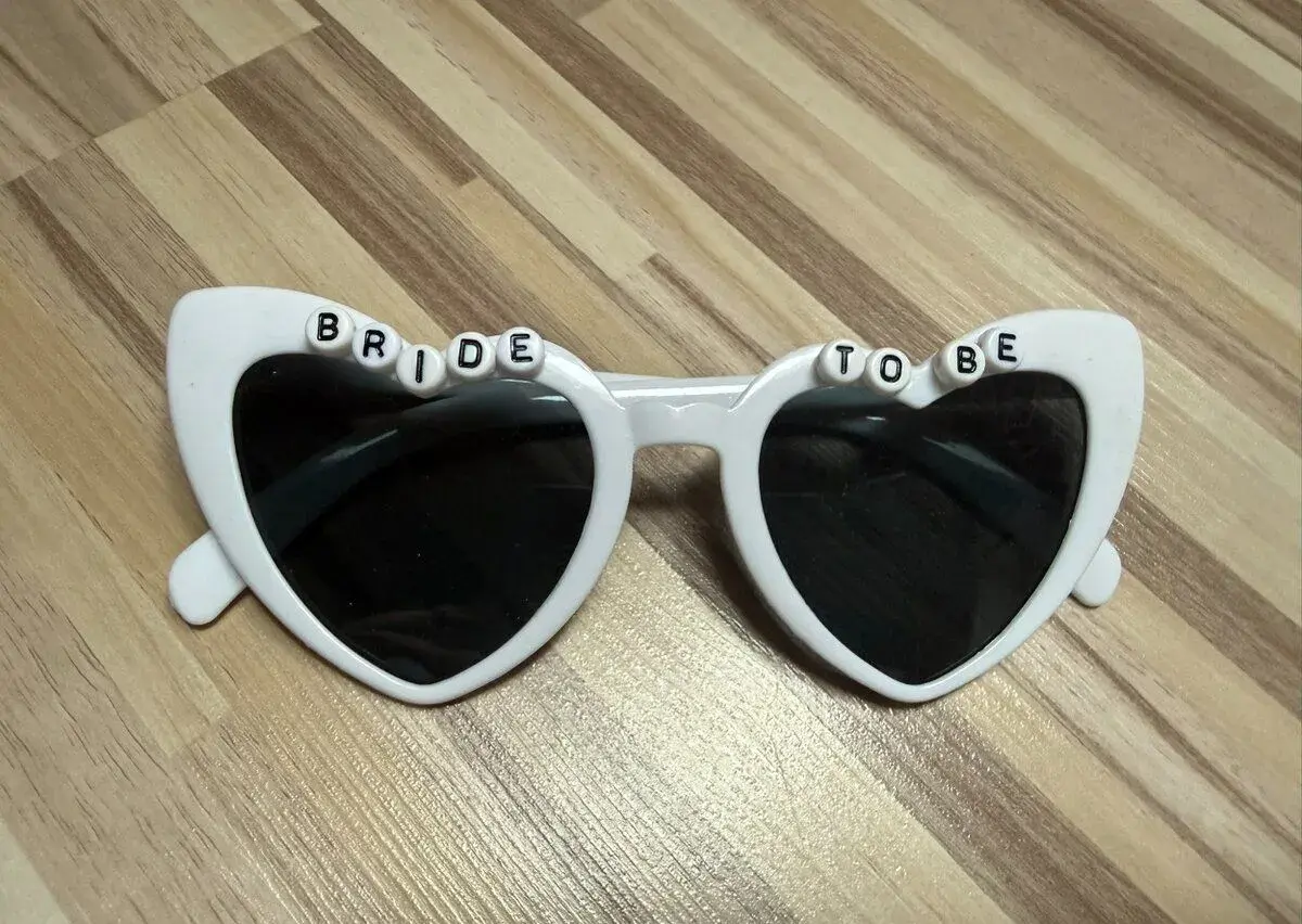 💍 Ikonické srdíčkové brýle BRIDE TO BE pro nevěstu
