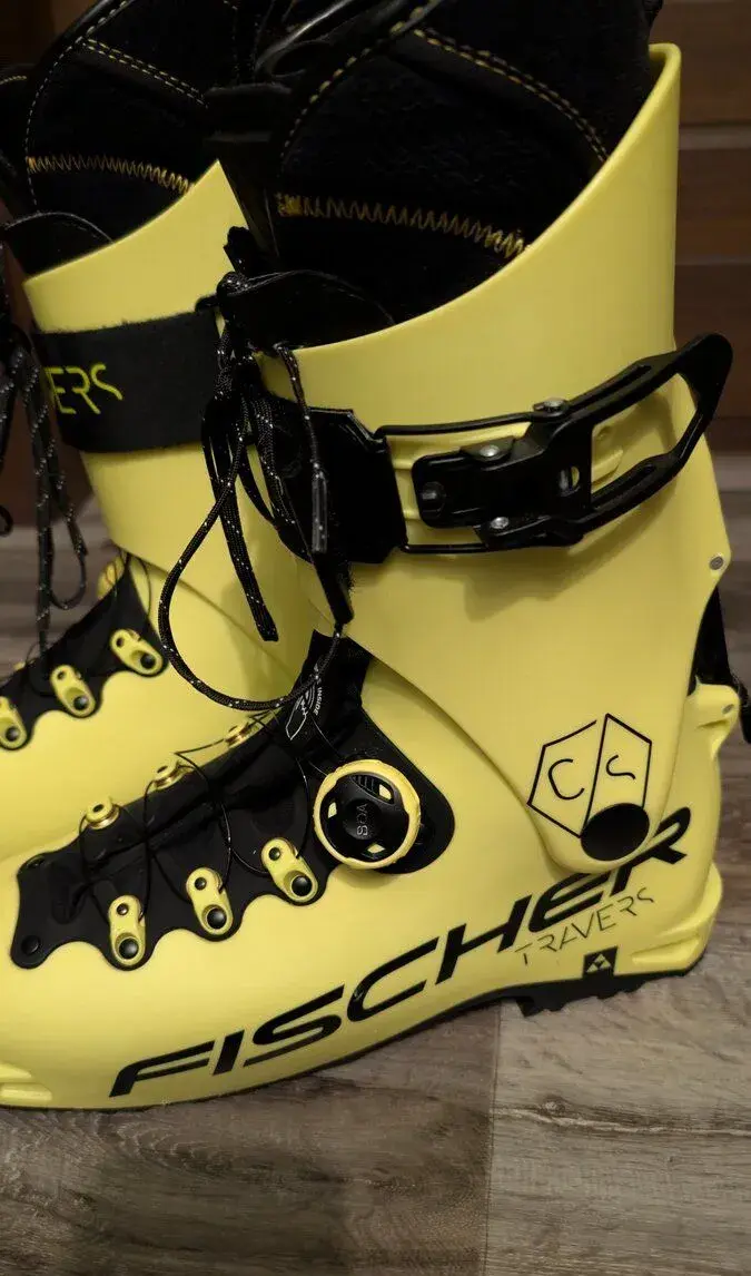 Skialpové boty Fischer Travers CS Carbon