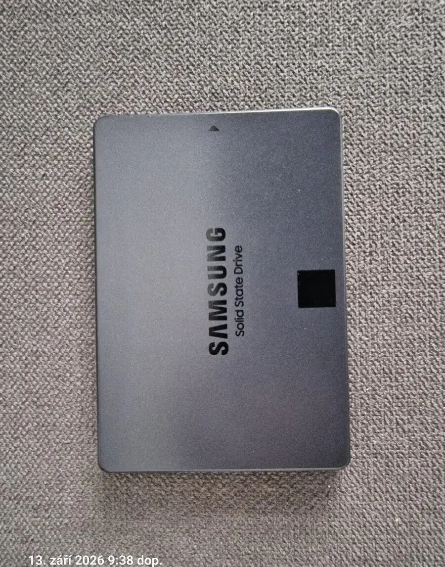 SSD Samsung 870 QVO 2 TB, formát 2,5", rozhraní SATA