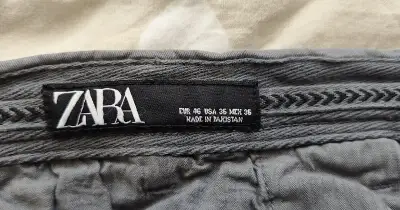 ZARA šedé kalhoty-džíny – EUR 36