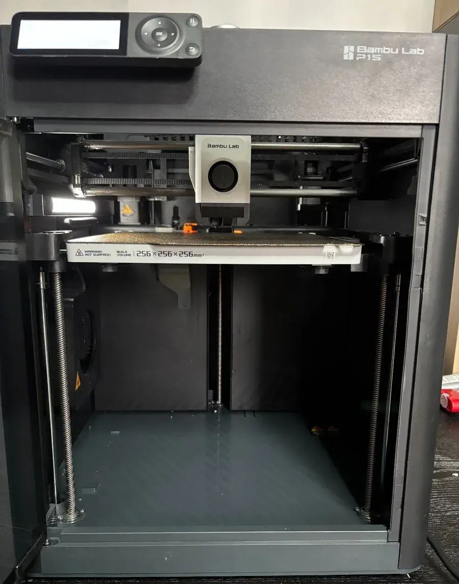 3D tiskárnu BambuLab P1S