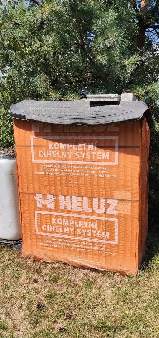 Cihly Heluz Family 30 cm